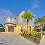 Unwind In Style At This 13 Bedroom Villa6636