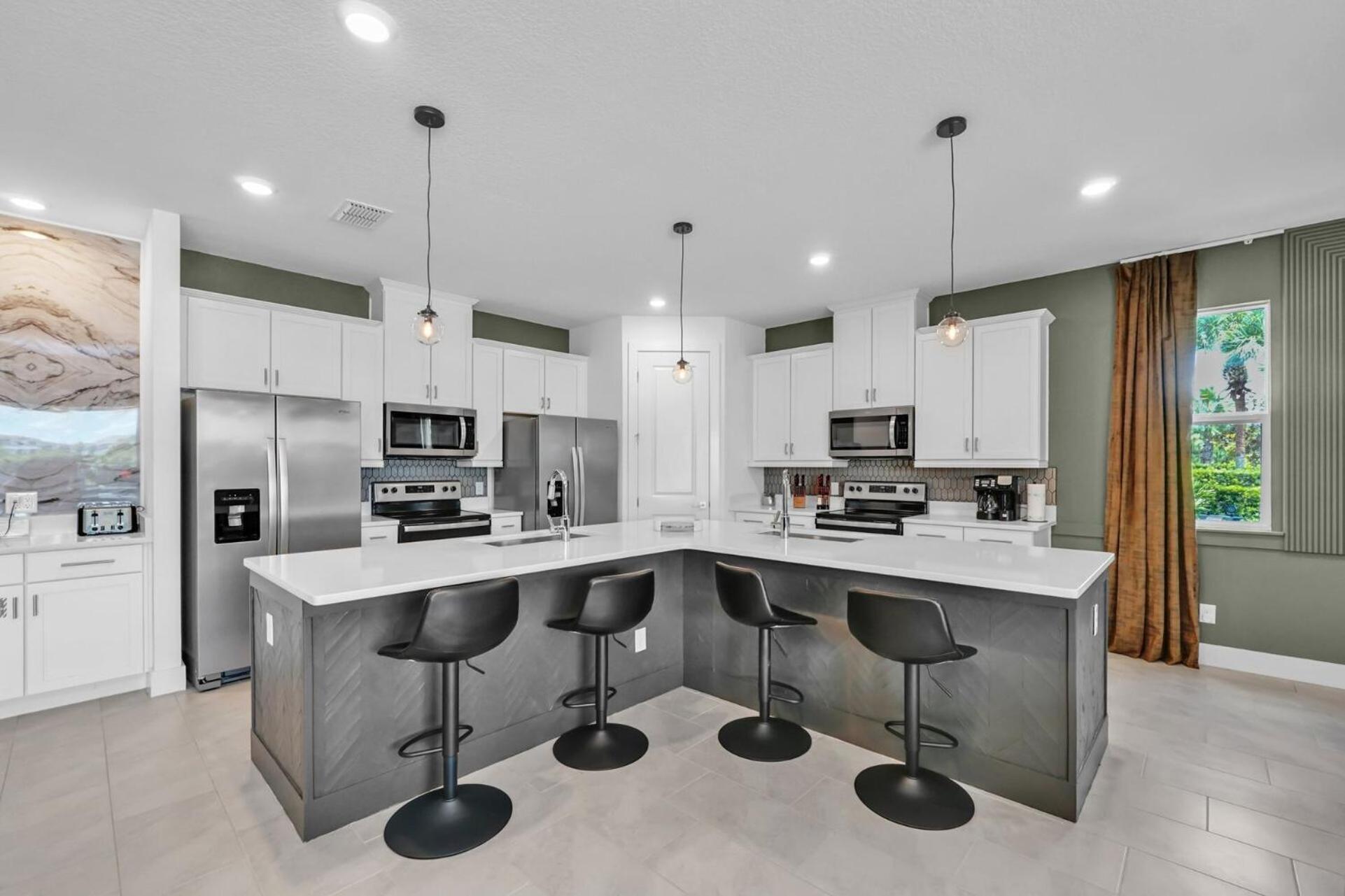 Unwind In Style At 13 Bedroom Villa6636 * Kissimmee