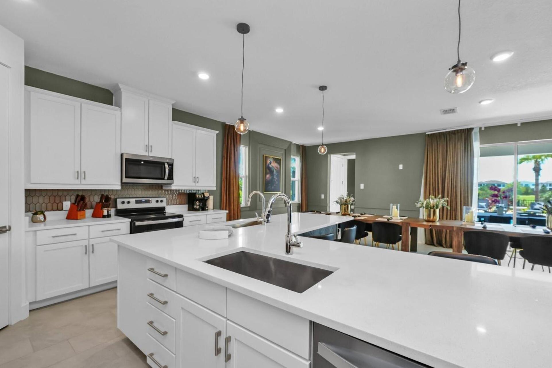 Unwind In Style At 13 Bedroom Villa6636